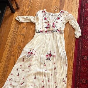 Chicwish Floral Embroidered Cream Dress
